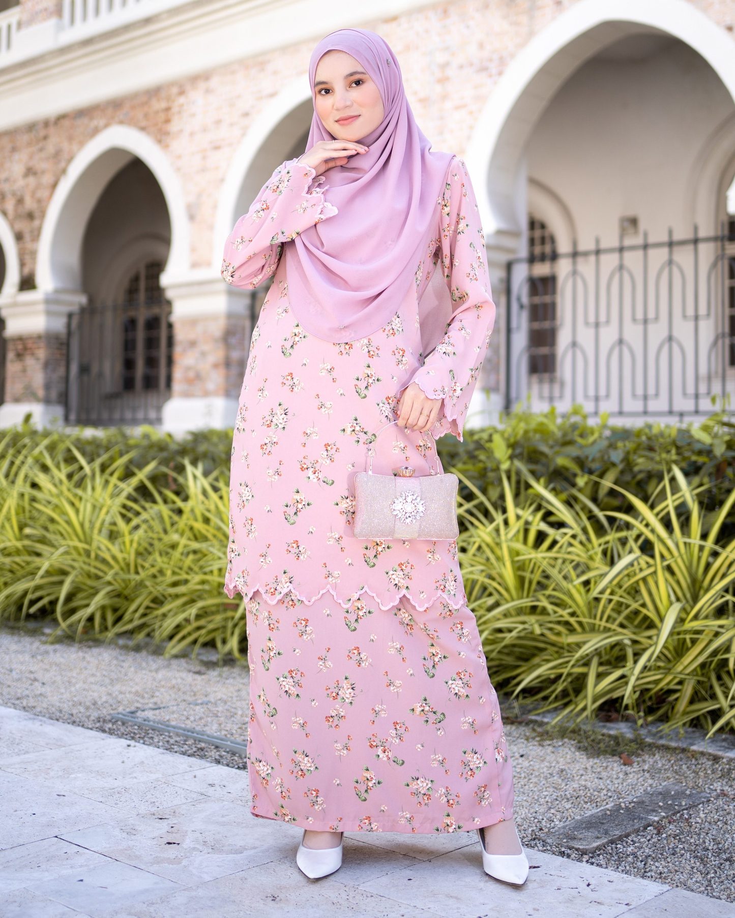 Baju Kurung Sulam Lahina Laluna X MCC - Sandy Pink