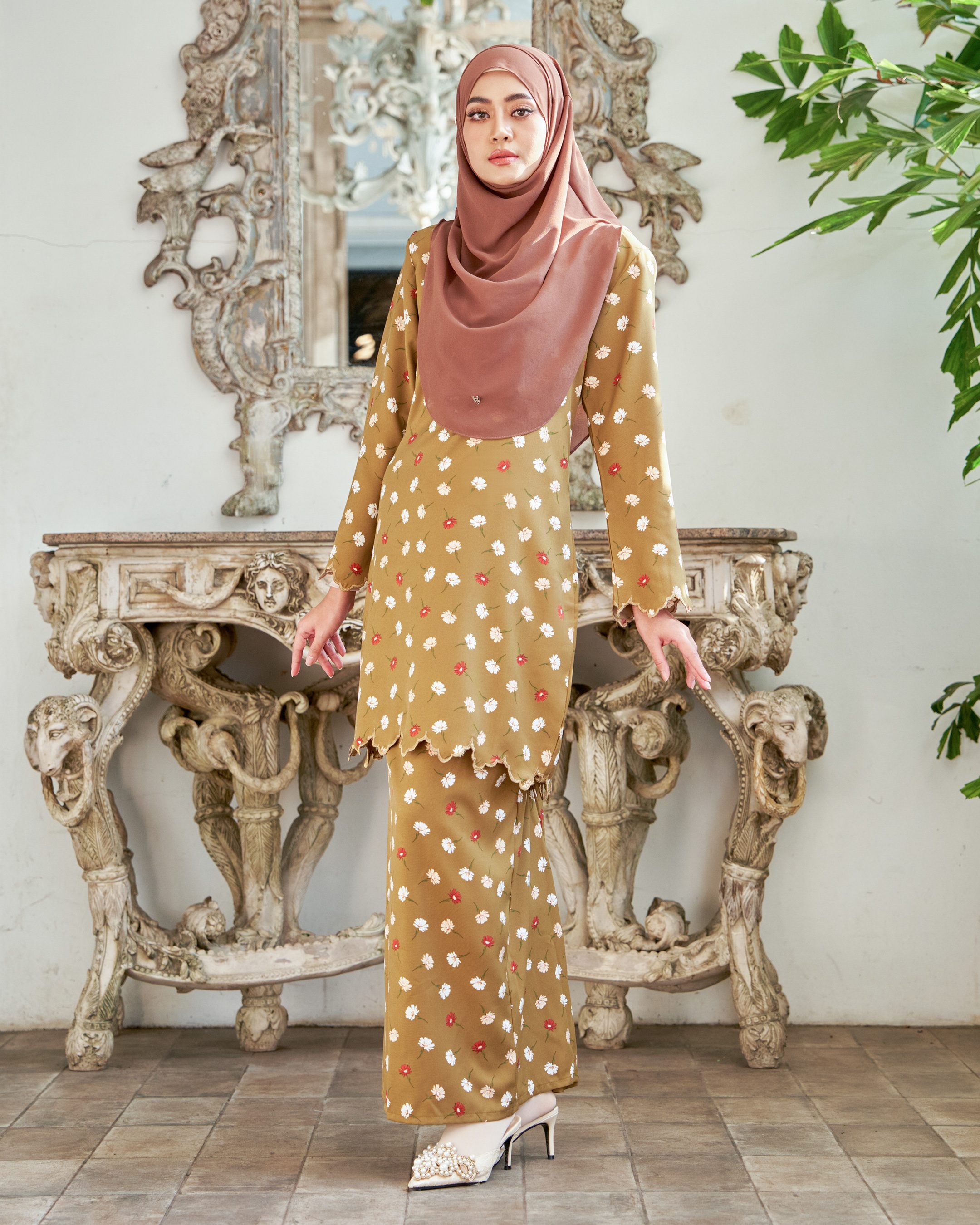 Baju Kurung Sulam Lirnia - Daisy Bronze
