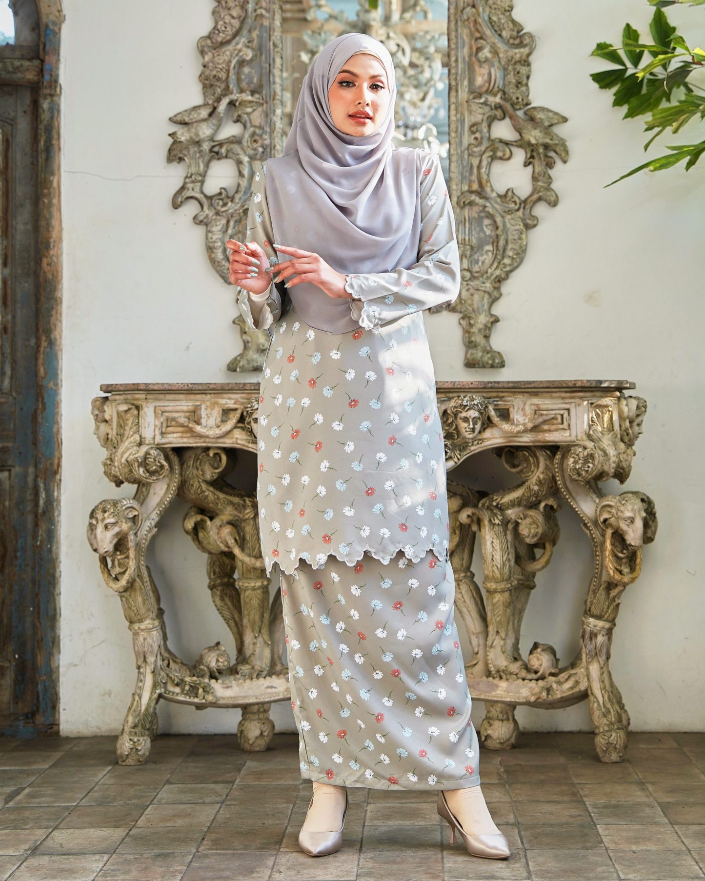 Baju Kurung Sulam Lirnia - Daisy Pewter