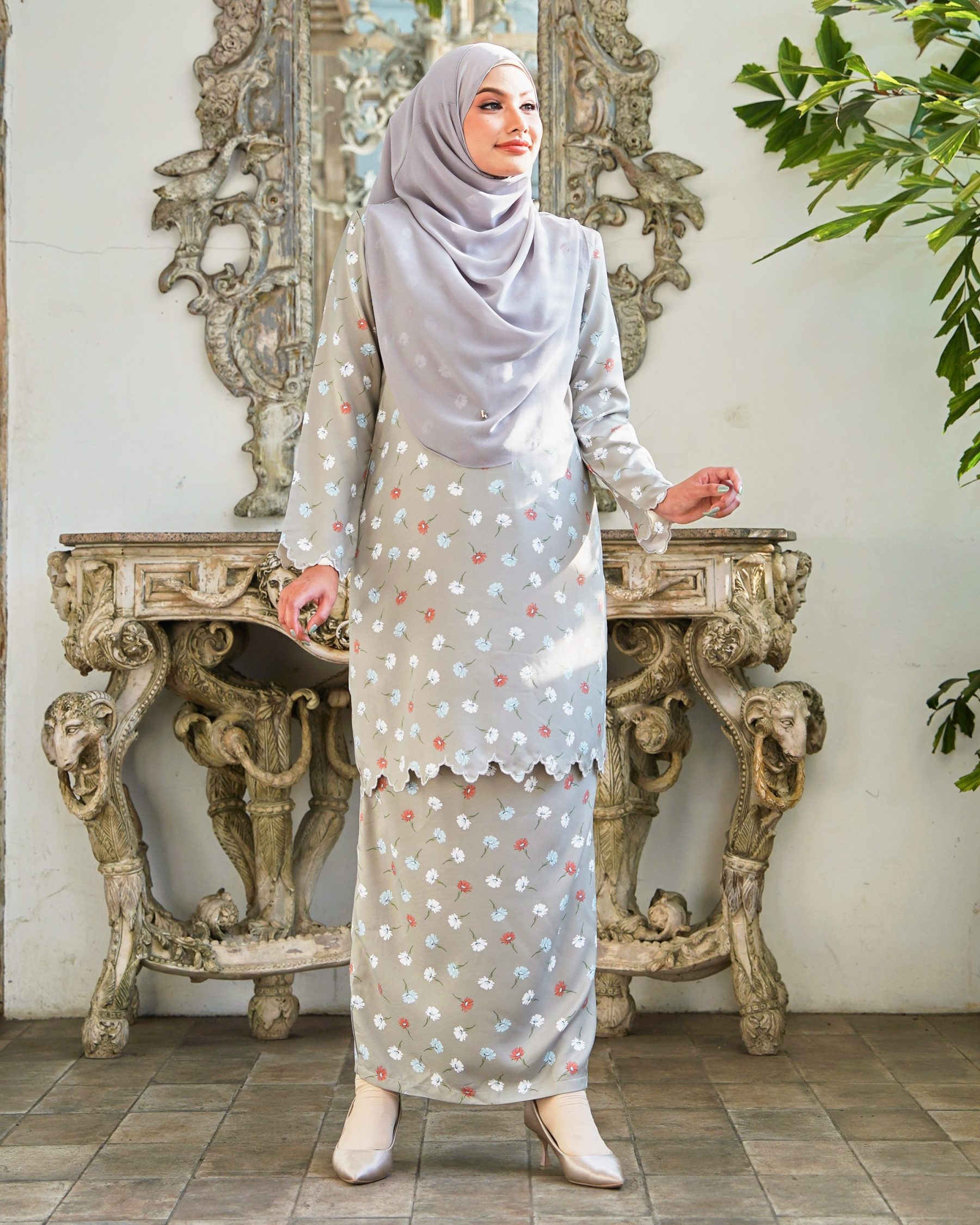 Baju Kurung Sulam Lirnia - Daisy Pewter