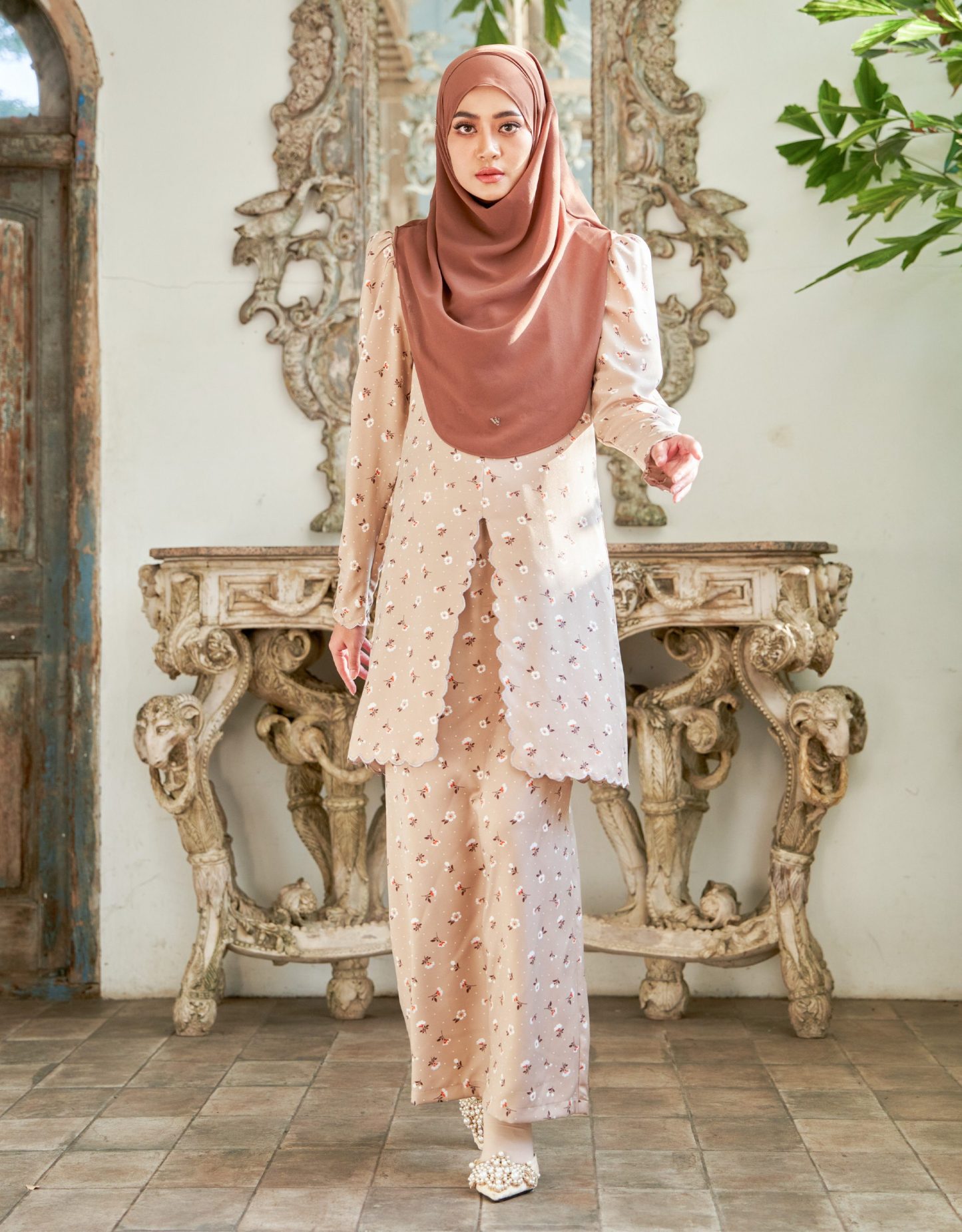 Baju Kurung Sulam Lutfia Laluna X MCC - Daisy Cedar Brown
