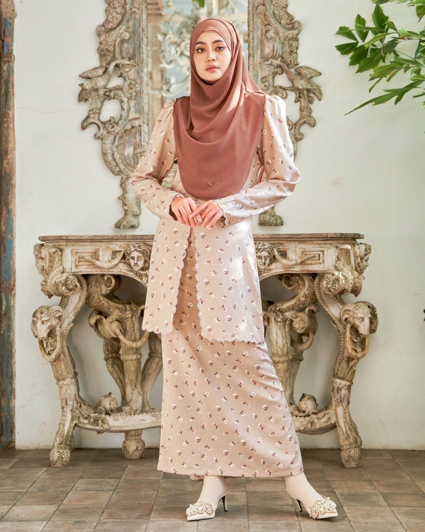 Baju Kurung Sulam Lutfia Laluna X MCC - Daisy Cedar Brown