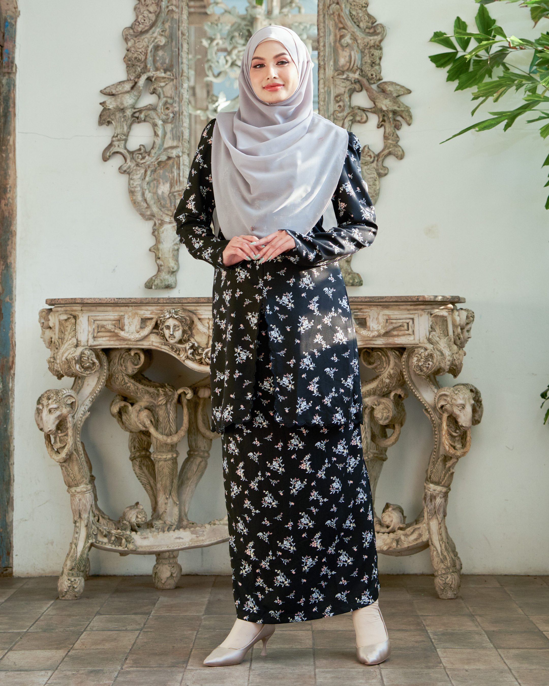 Baju Kurung Sulam Lutfia Laluna X MCC - Matte Black