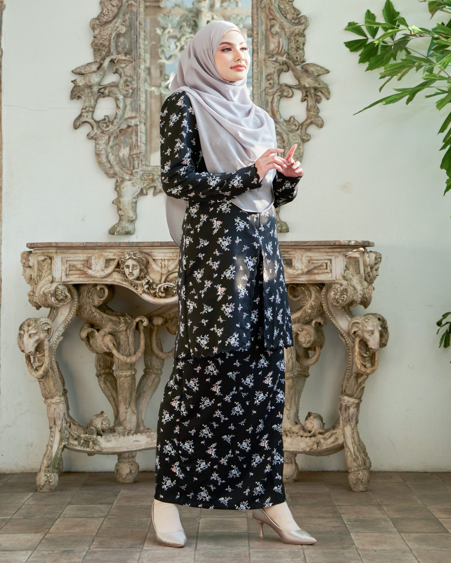 Baju Kurung Sulam Lutfia Laluna X MCC - Matte Black