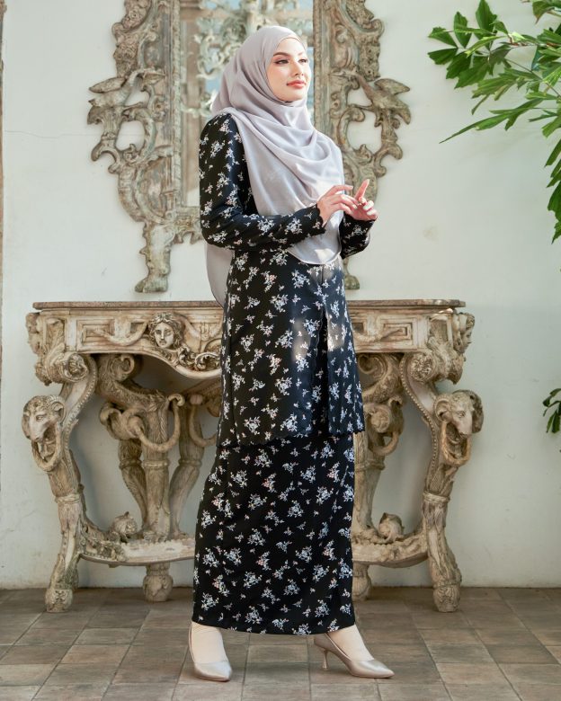 Baju Kurung Sulam Lutfia Laluna X MCC - Matte Black