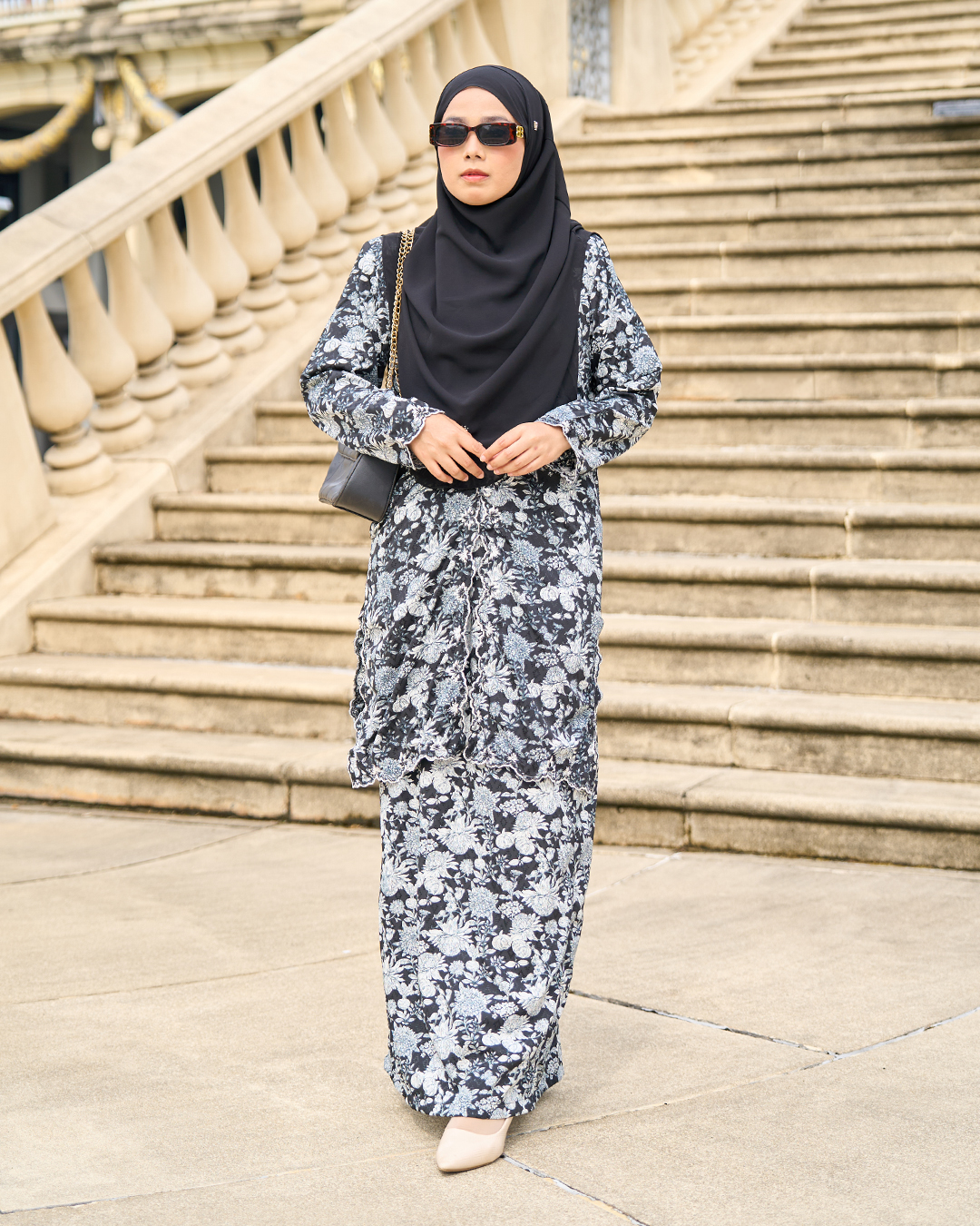 Baju Kurung Sulam Mizzah