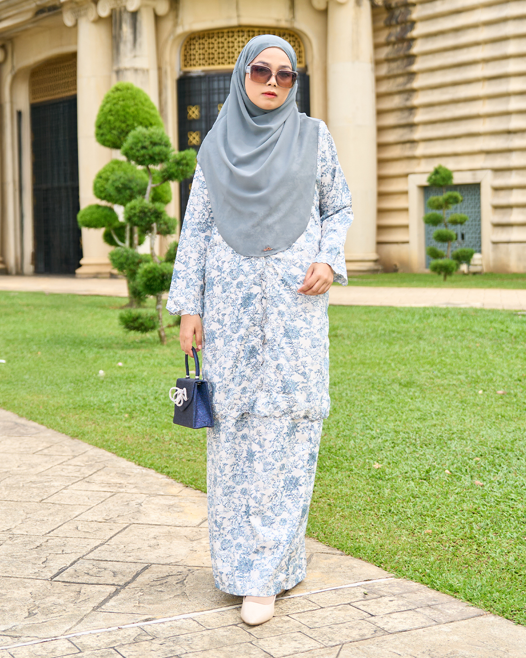 Baju Kurung Sulam Mizzah