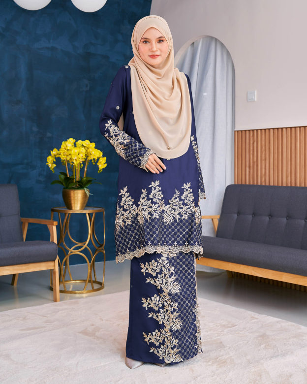 Baju Kurung Sulam Songket Tun Lestari - Kuntum Navy Blue