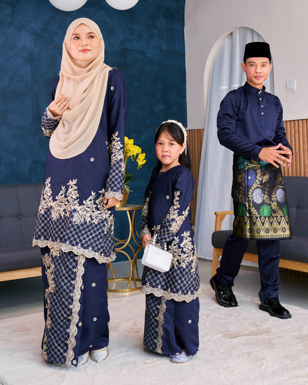 Baju Kurung Sulam Songket Tun Lestari - Kuntum Navy Blue