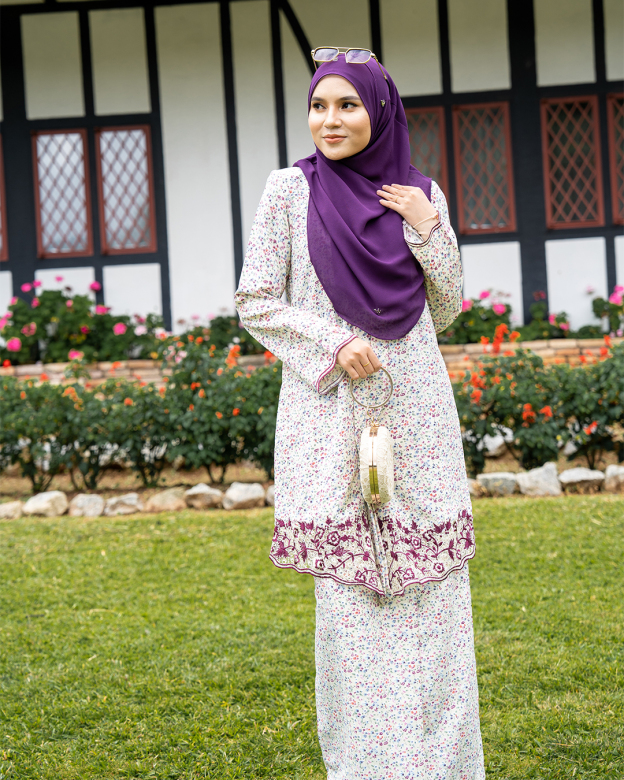 Baju Kebaya Sulam Akayla - Creamy Ivory