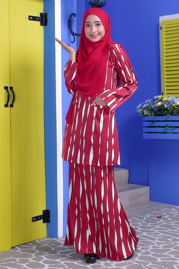 Baju Kurung Kedah Kate - Scarlet Red