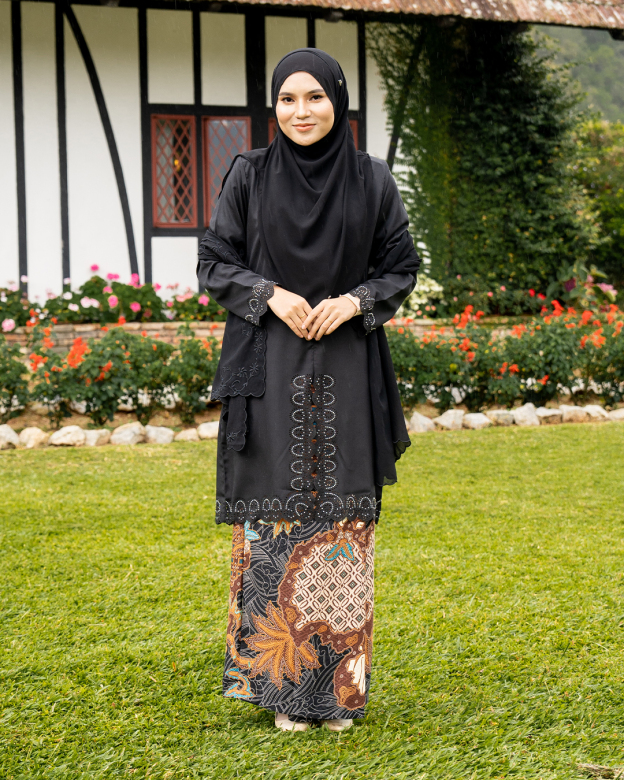 Baju Kebarung Lasercut Almira - Black