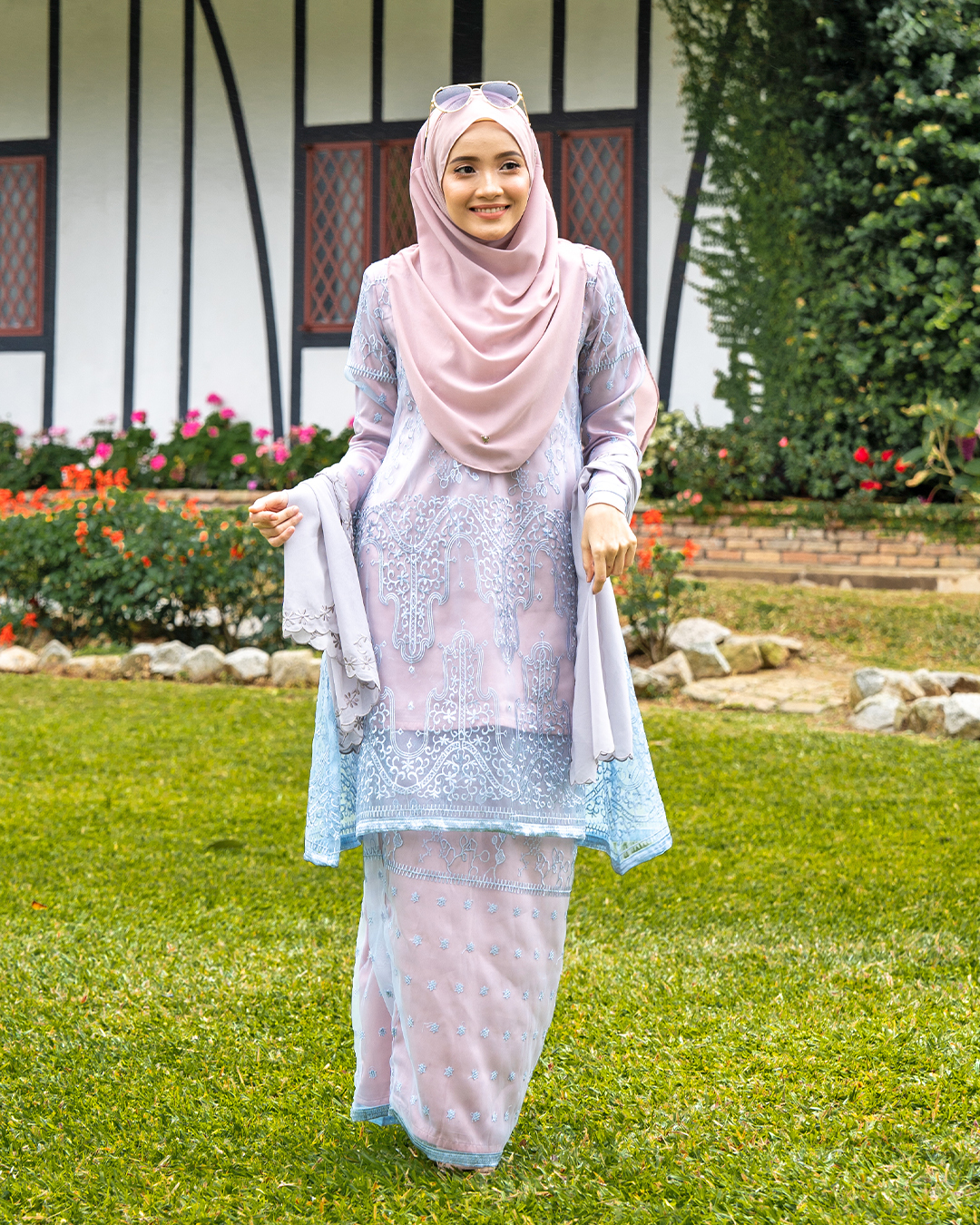 Baju Kurung Riau Lace Aura - Paddle Pinky