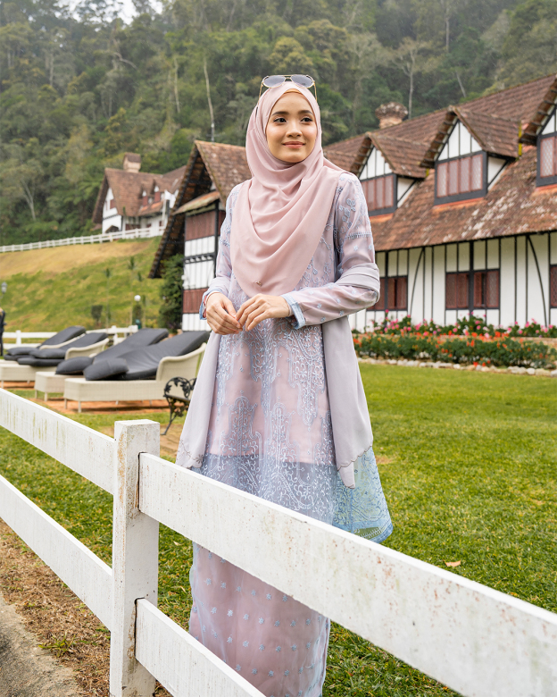 Baju Kurung Riau Lace Aura - Paddle Pinky