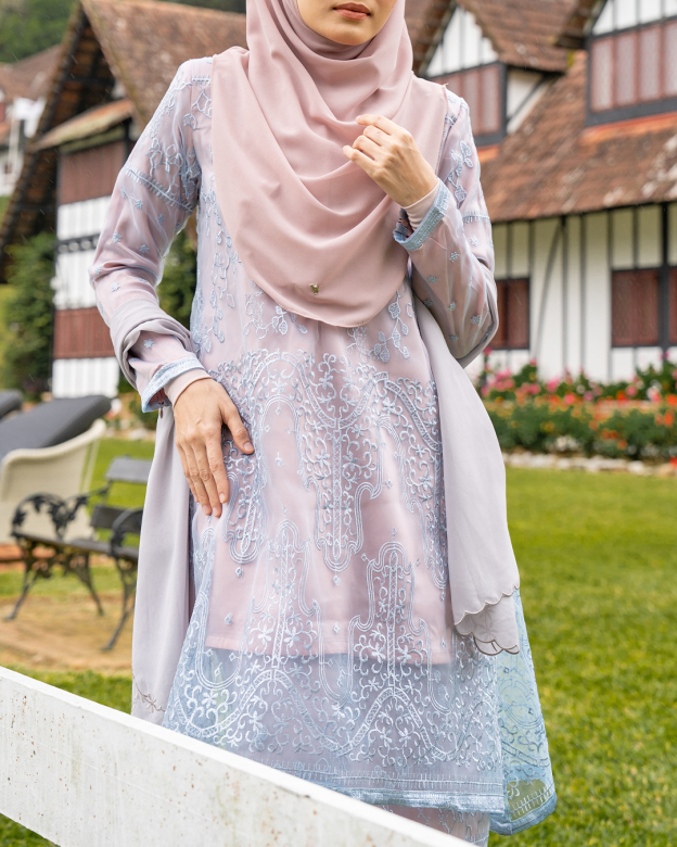 Baju Kurung Riau Lace Aura - Paddle Pinky