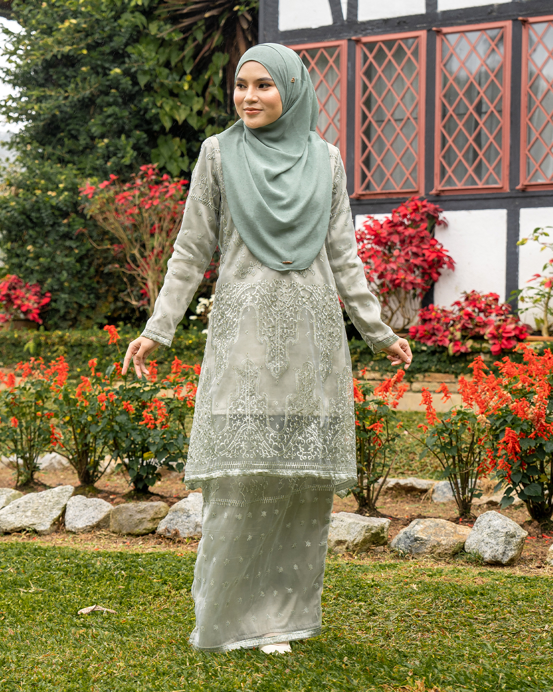 Baju Kurung Riau Lace Aura - Sage Green