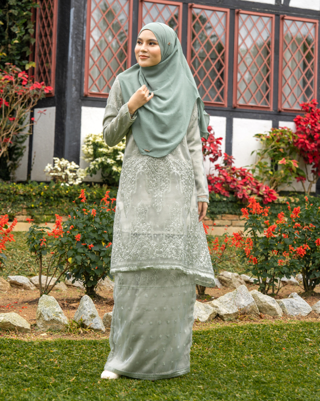 Baju Kurung Riau Lace Aura - Sage Green