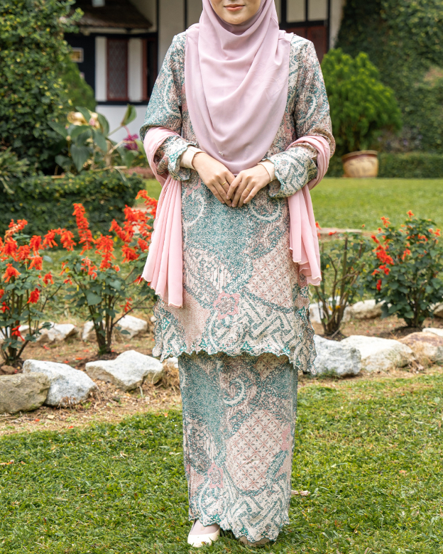 Baju Kurung Batik Ashalee - Khaki Green