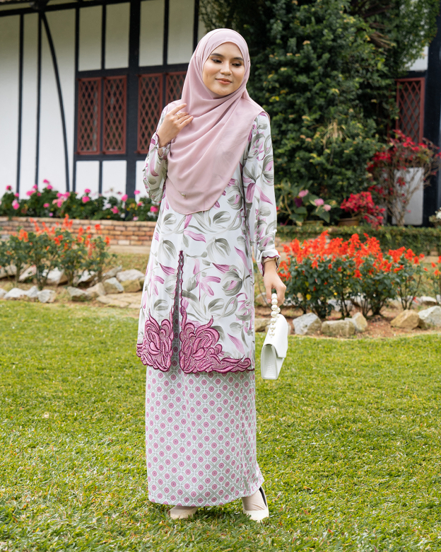 Baju Kurung Sulam Diamante Amia - Mystic Pink