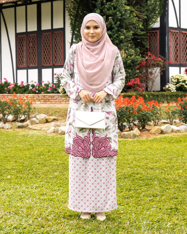 Baju Kurung Sulam Diamante Amia - Mystic Pink