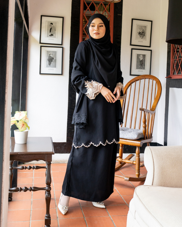 Baju Kurung Sulam Lace Ember - Black