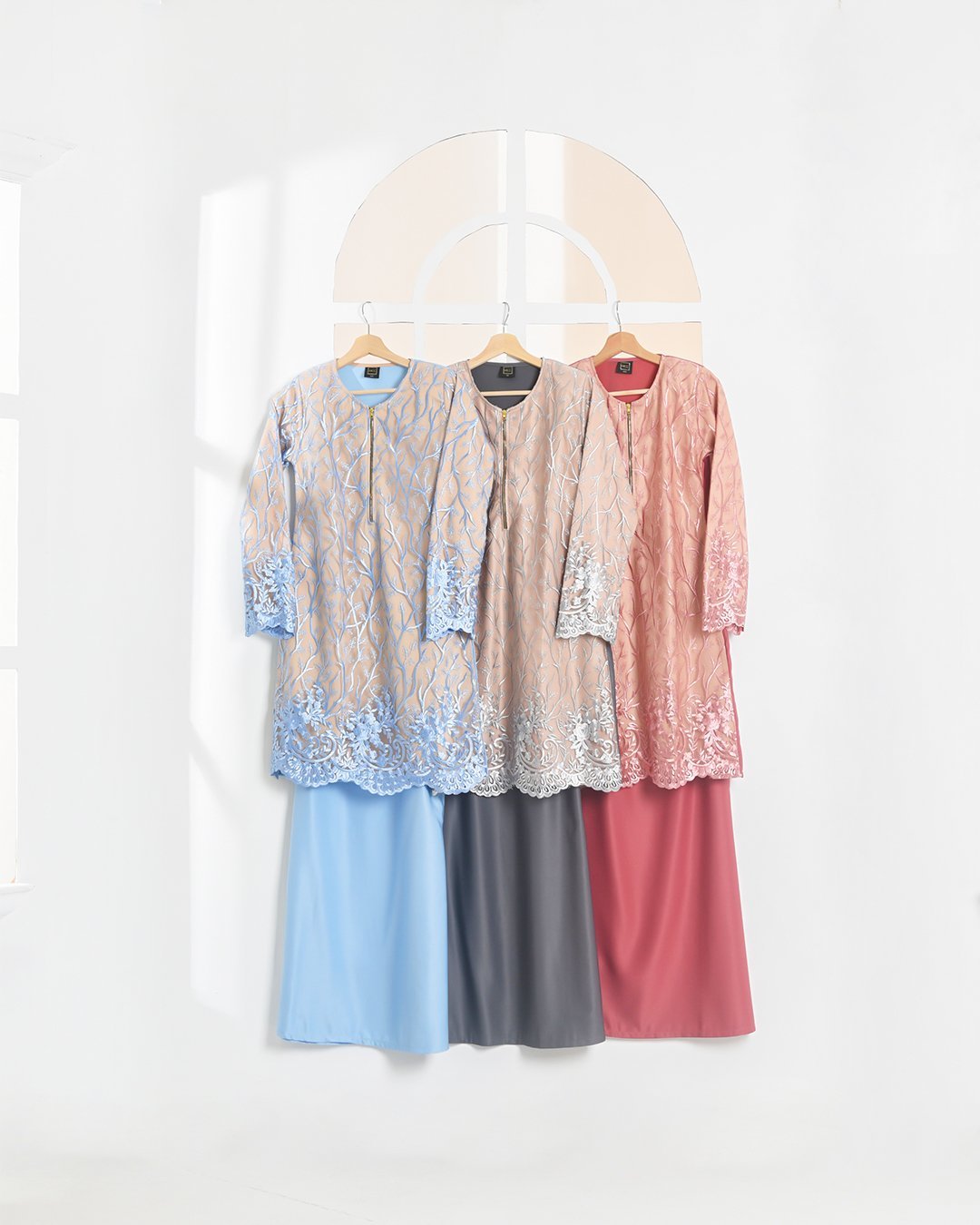 Baju Kurung Lace Aifa - Strawberry Latte