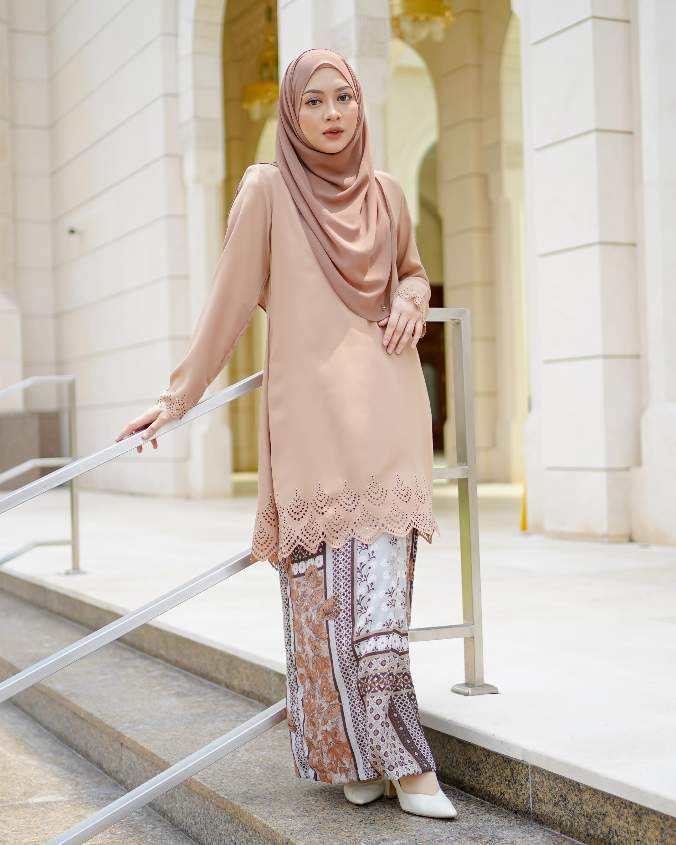 Baju Kurung Pahang Lasercut Udyana - Tortilla Brown