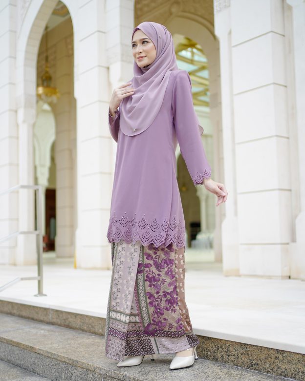 Baju Kurung Pahang Lasercut Udyana - Heather Purple