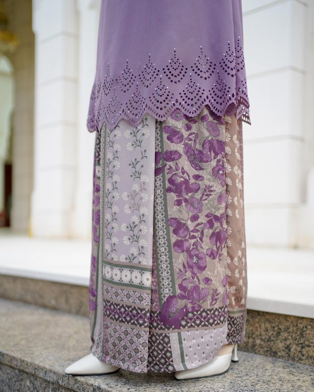 Baju Kurung Pahang Lasercut Udyana - Heather Purple