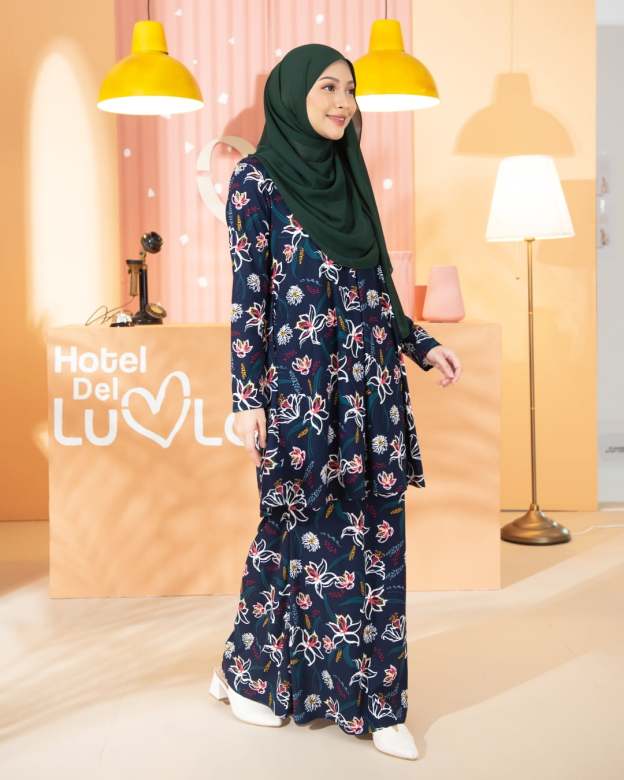 Kurung Lara - Dark Blue