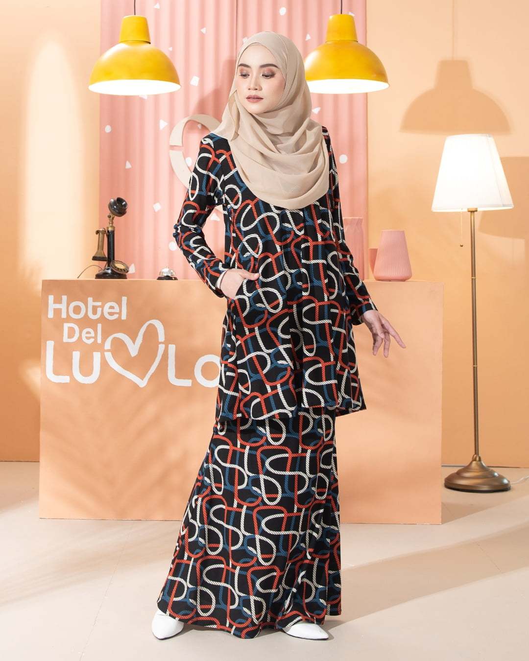 Kurung Lara - Scribble Black