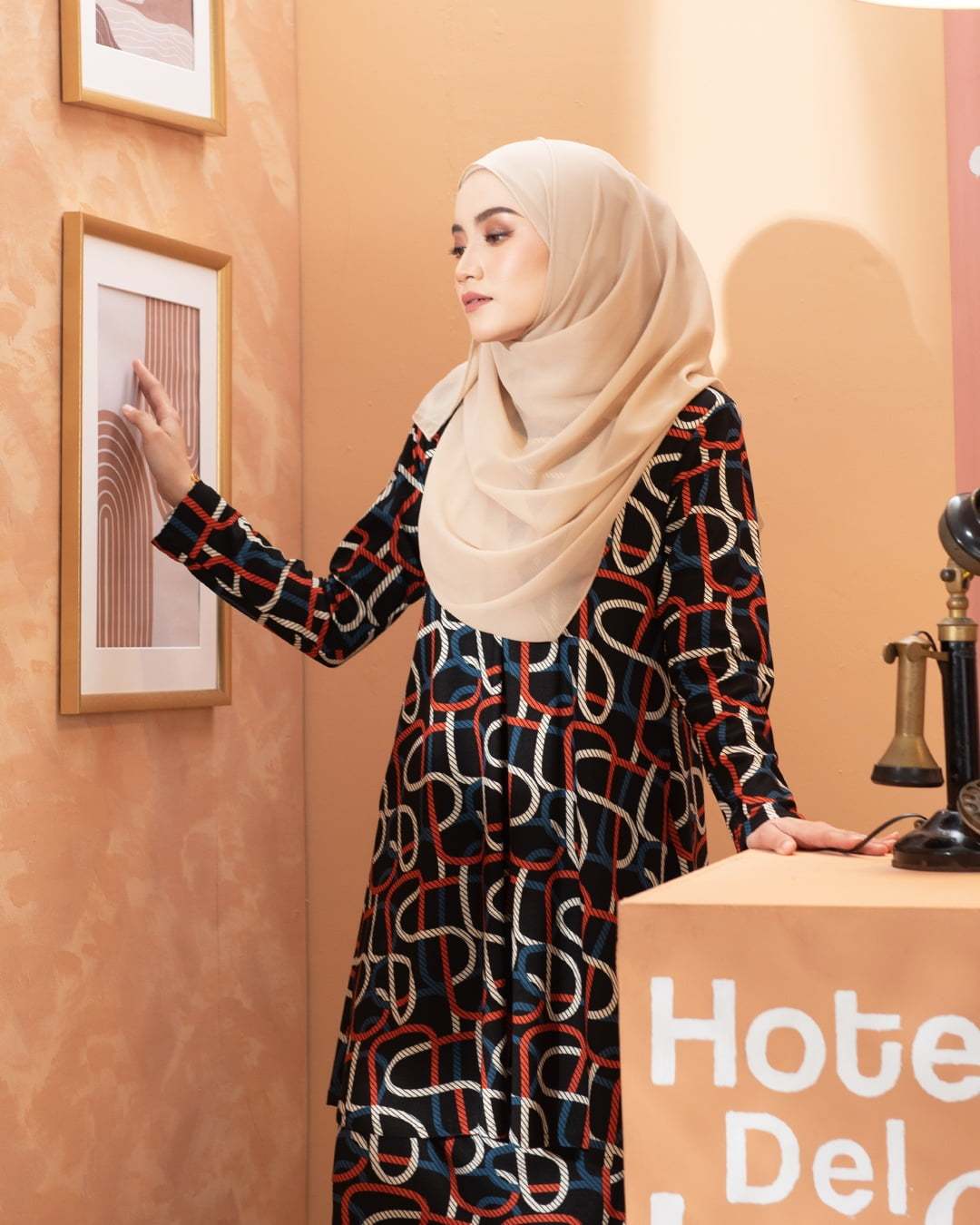 Kurung Lara - Scribble Black