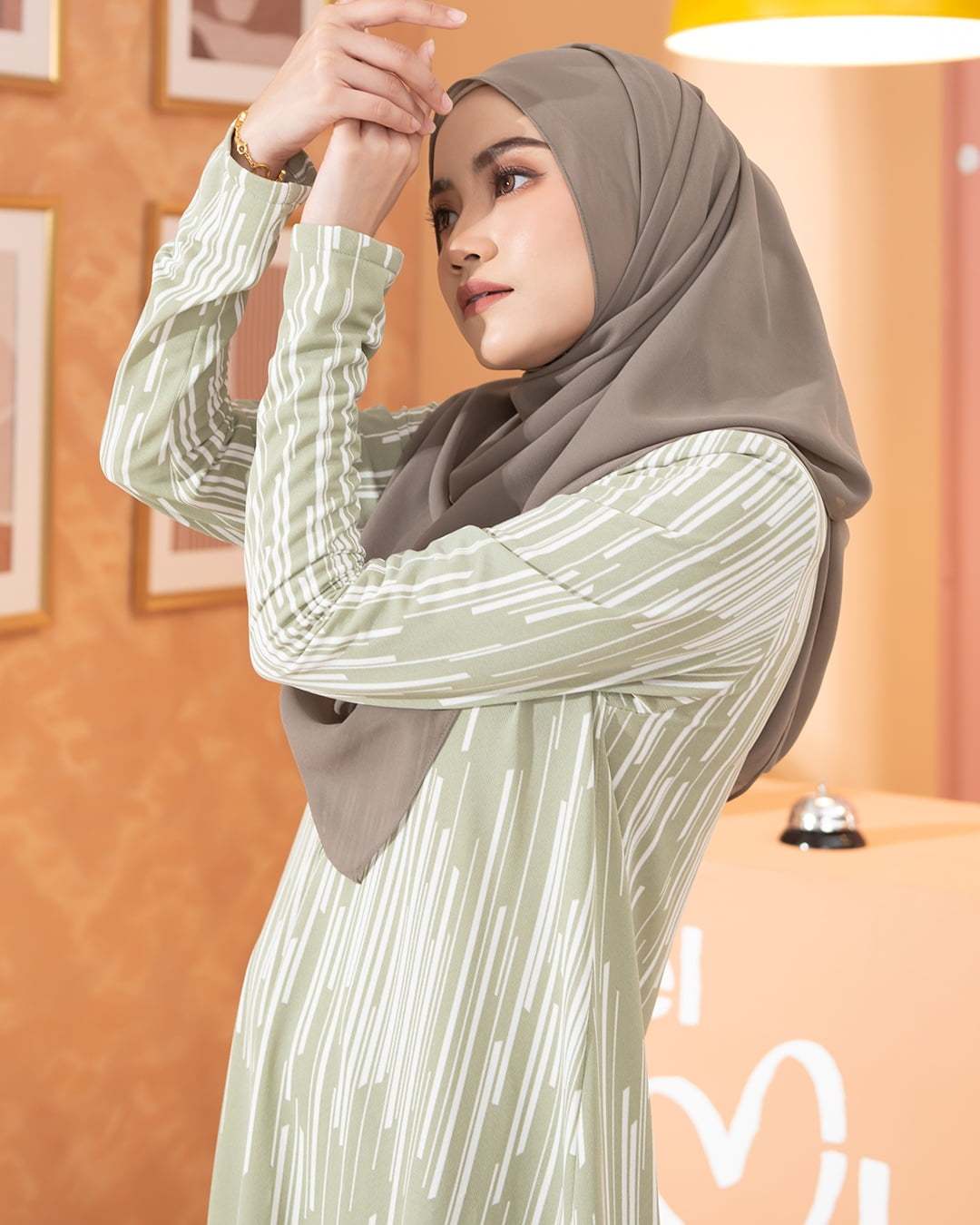 Kurung Lara - Tige Pickle