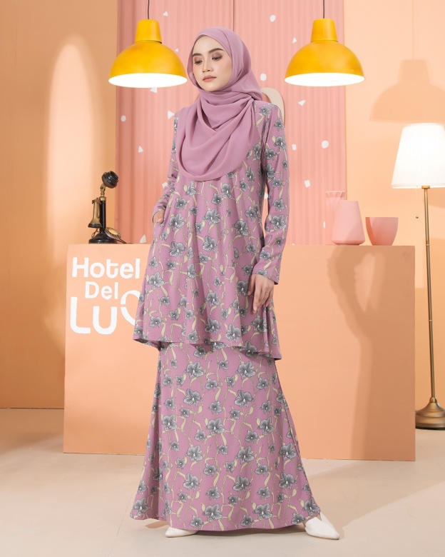 Kurung Lara - Clematis Purple