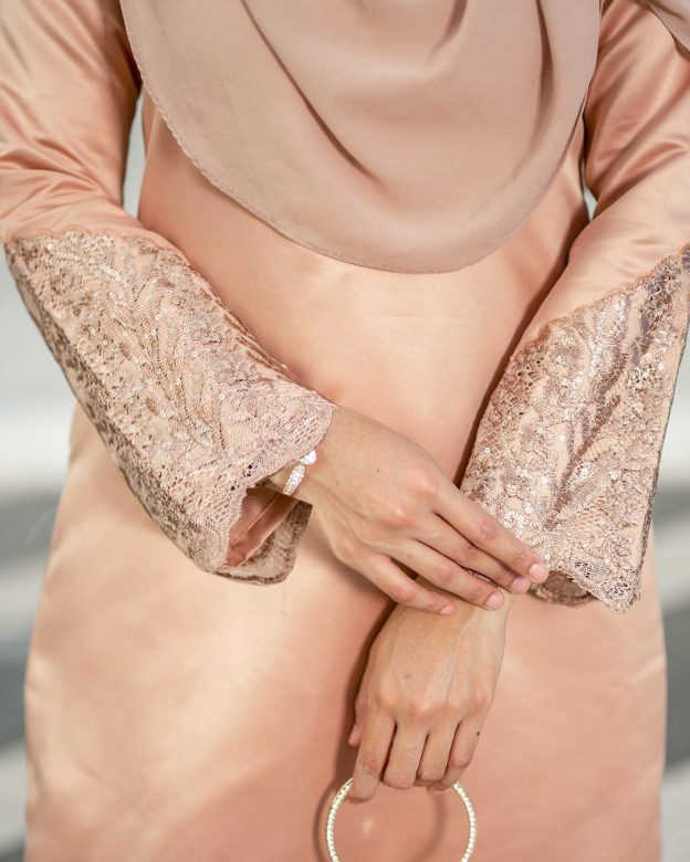Baju Kurung Lace Embroidery Ruzana - Pecan Nude