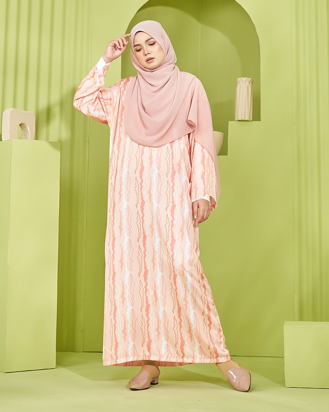Kaftan Ulfaisya Laluna X MCC - Light Orange
