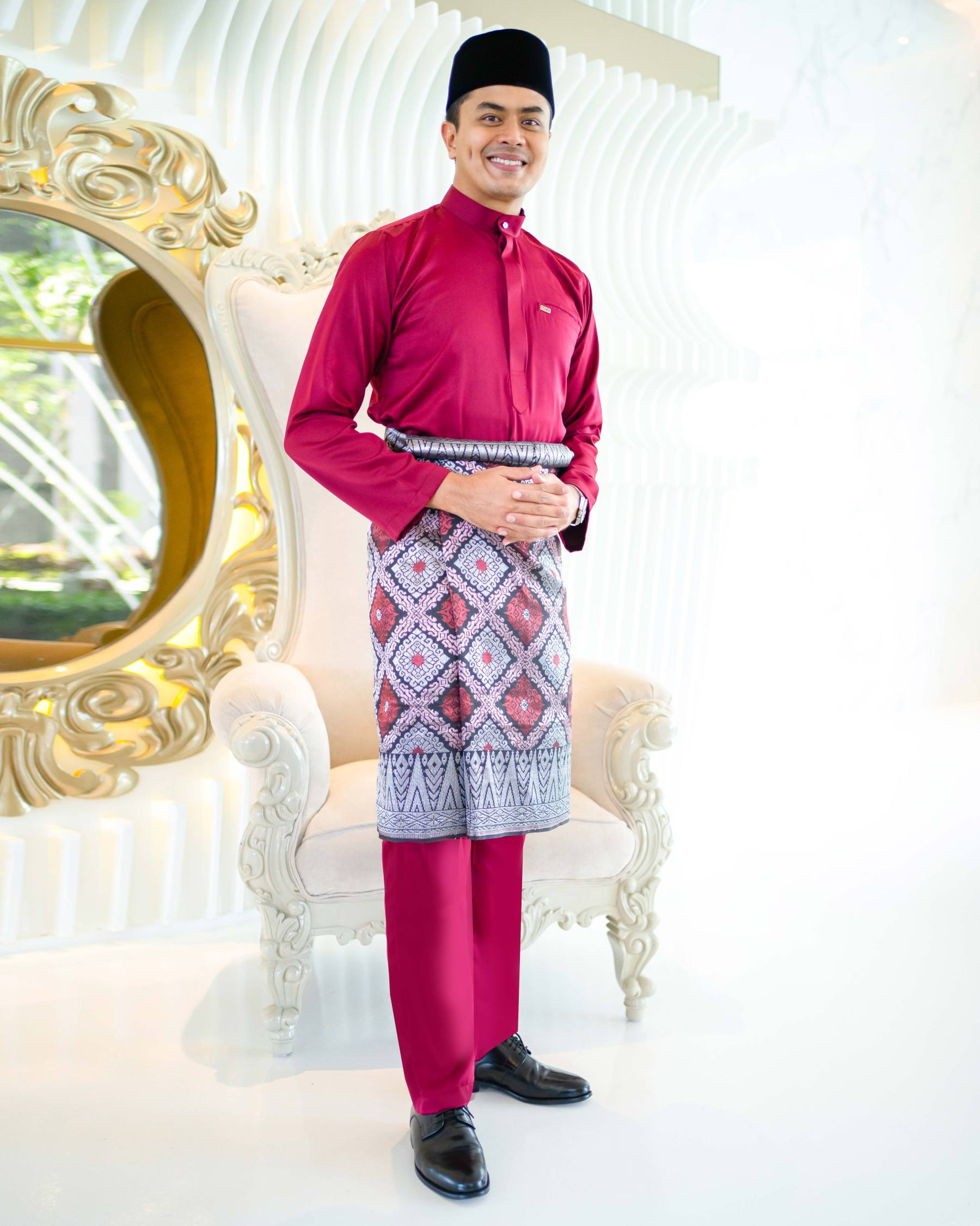 Baju Melayu Isa Slim Fit - Maroon