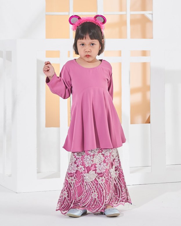 Baju Kurung Lace Barbie Adora Kids - Carnation Pink