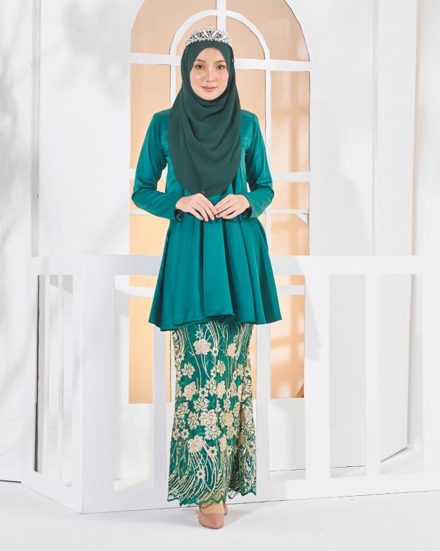 Baju Kurung Lace Barbie Adora - Emerald Green