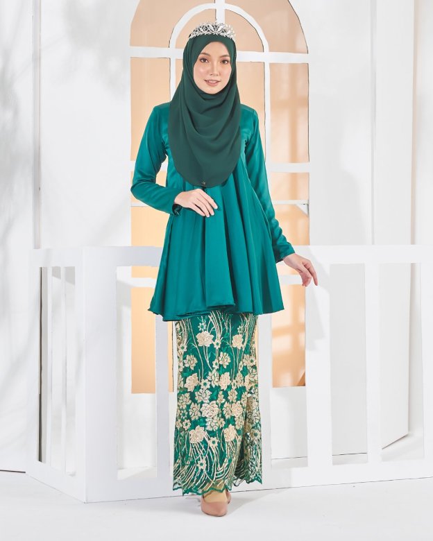 Baju Kurung Lace Barbie Adora - Emerald Green