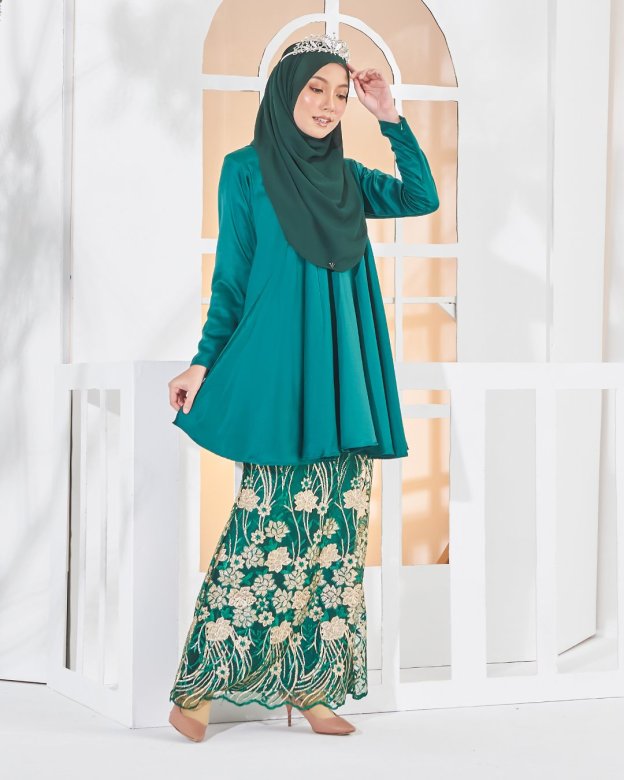 Baju Kurung Lace Barbie Adora - Emerald Green