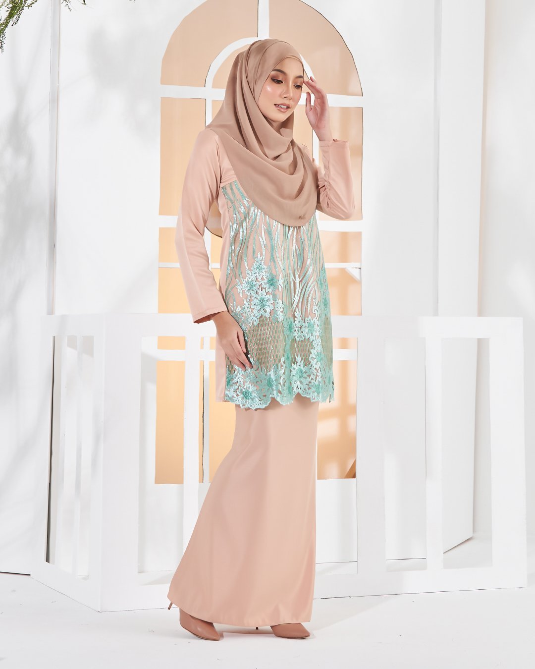 Baju Kurung Lace Anisa - Minty Peach