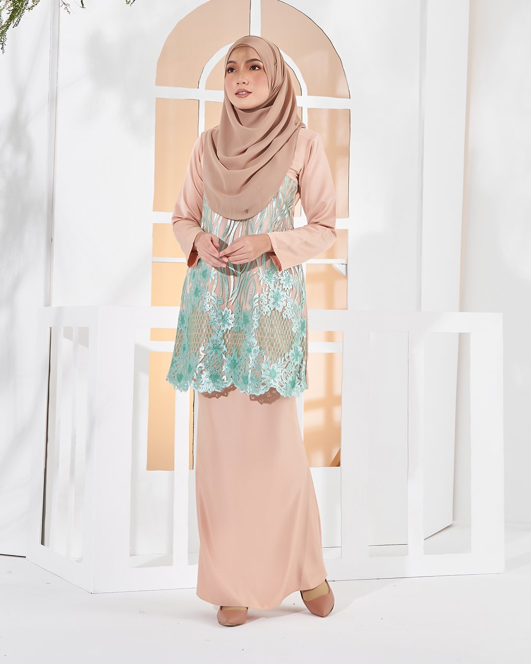 Baju Kurung Lace Anisa - Minty Peach