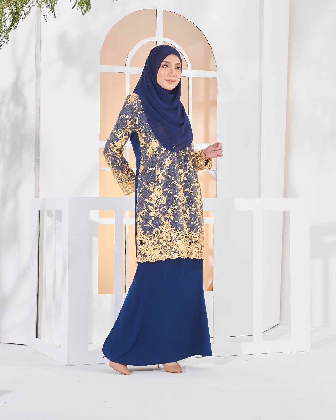 Baju Kurung Lace Amara - Golden Navy