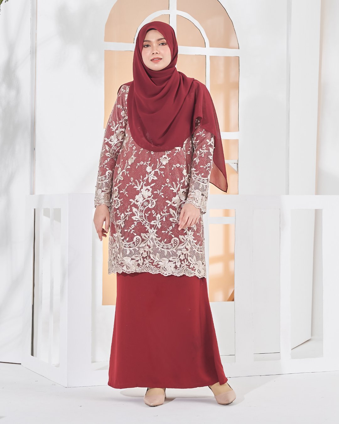 Baju Kurung Lace Amara - Earthy Maroon