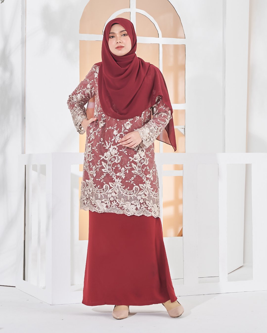 Baju Kurung Lace Amara - Earthy Maroon