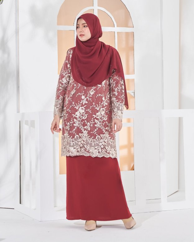 Baju Kurung Lace Amara - Earthy Maroon