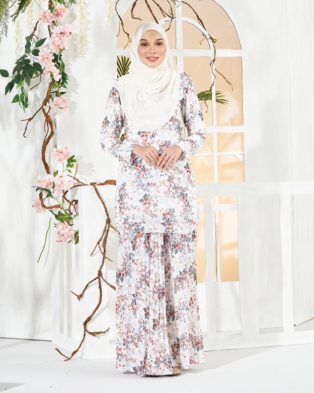 Baju Kurung Berliana - Pearl White
