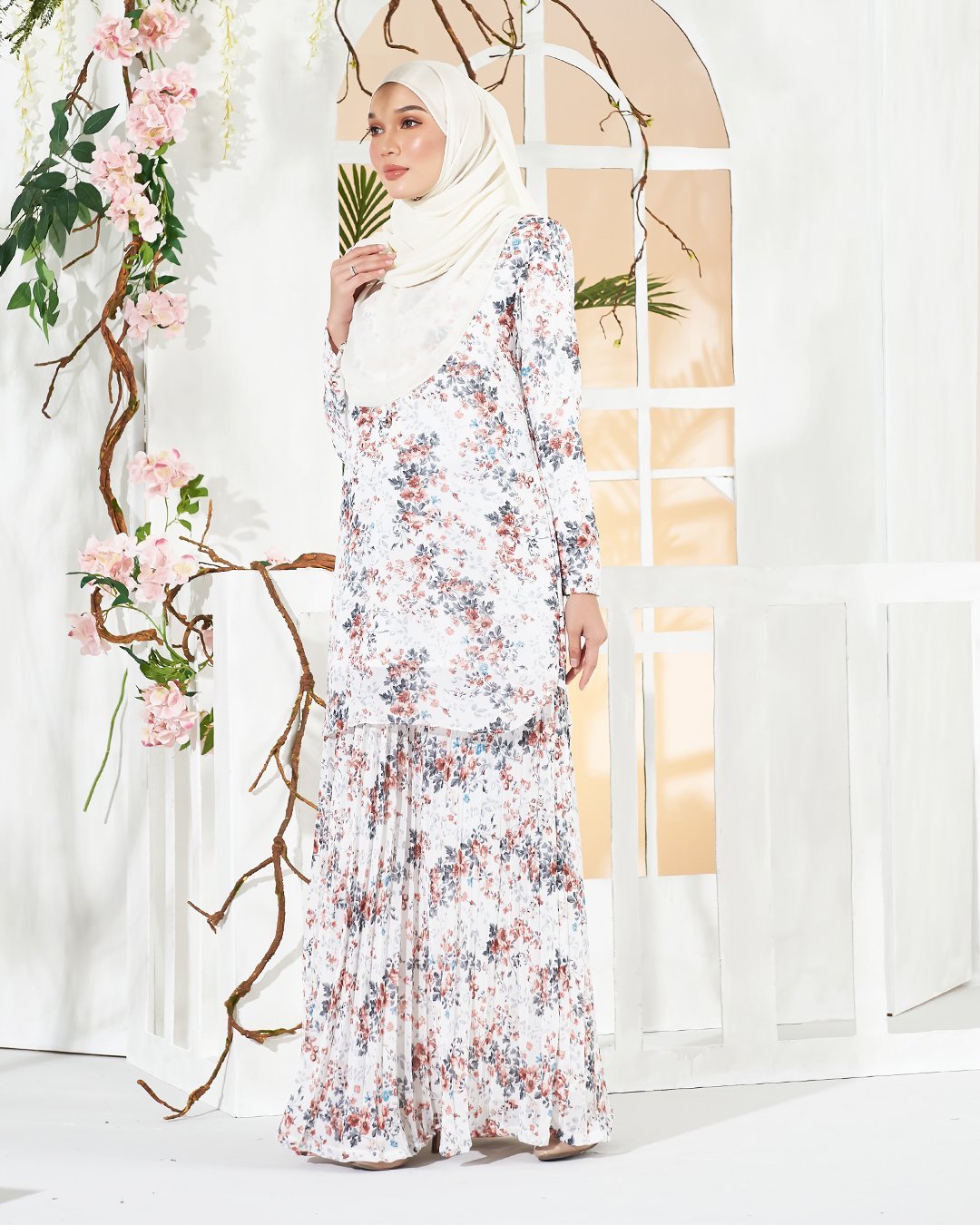 Baju Kurung Berliana - Pearl White