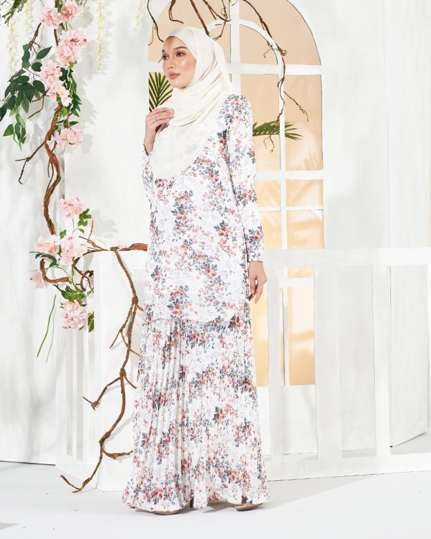 Baju Kurung Berliana - Pearl White